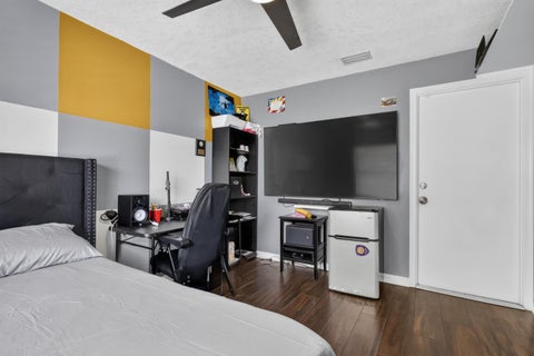 Tiny photo for 5639 Ithaca Circle E, Lake Worth, FL 33463 (MLS # B26051377)