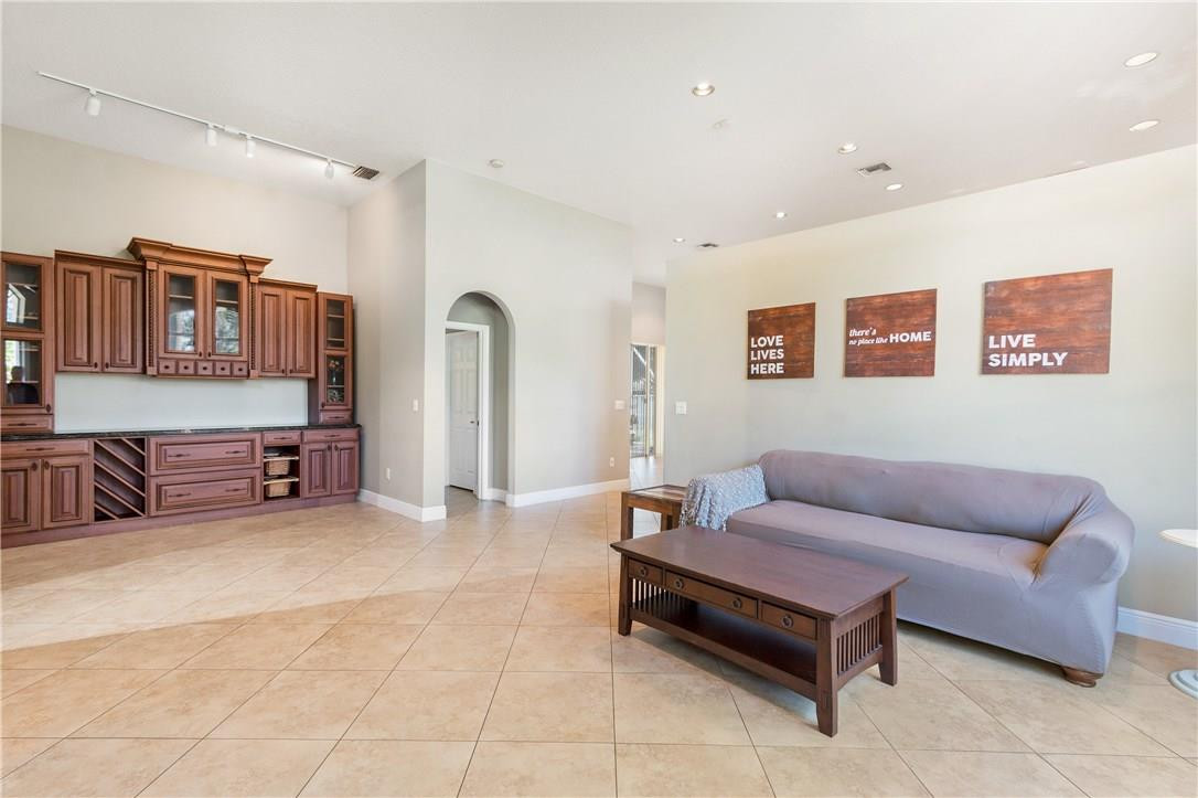 CYPRESS CAY - Residential