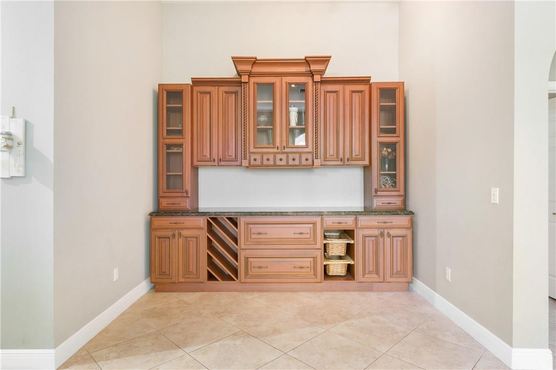 CYPRESS CAY - Residential