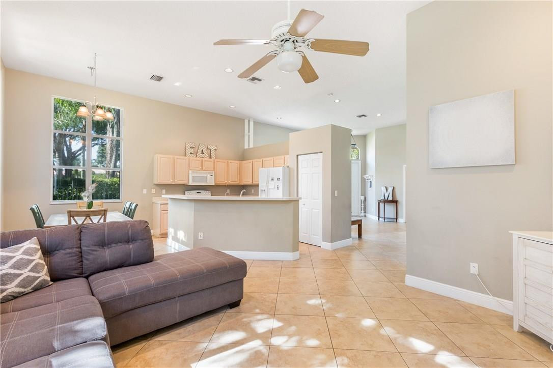 CYPRESS CAY - Residential