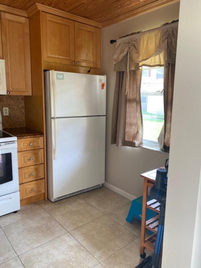 Holiday Village of Coral - Residential Lease