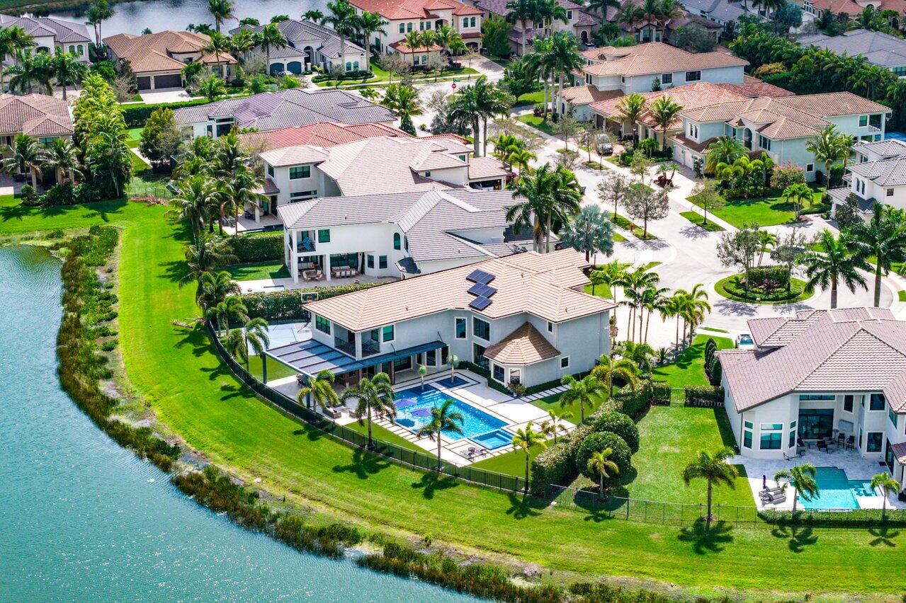 SEVEN BRIDGES - Residential