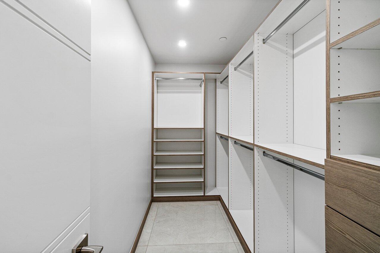 BRAEMAR ISLE - Residential