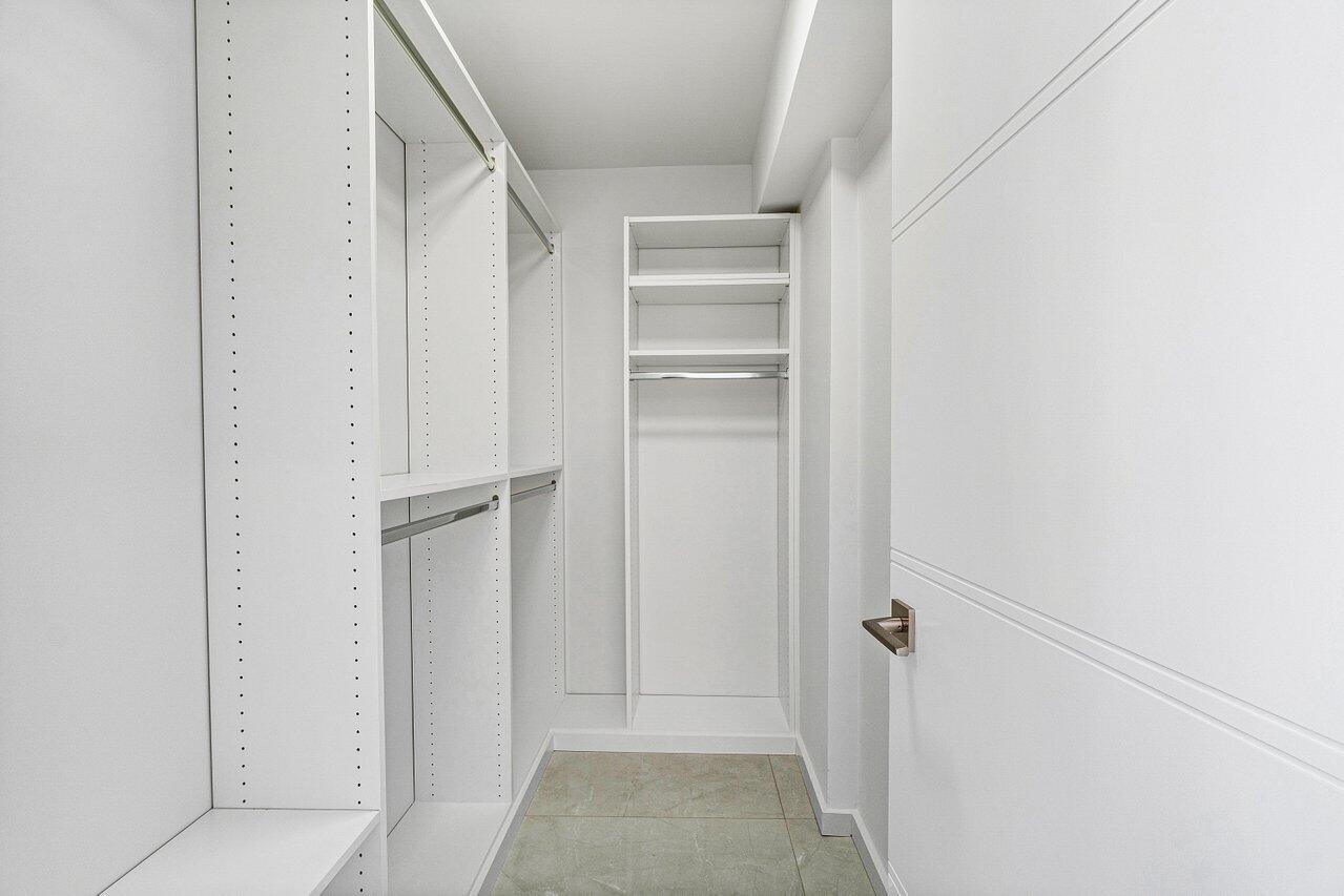 BRAEMAR ISLE - Residential