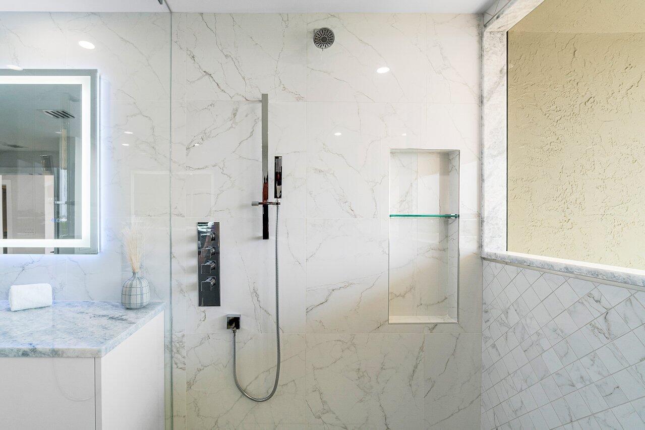 BRAEMAR ISLE - Residential