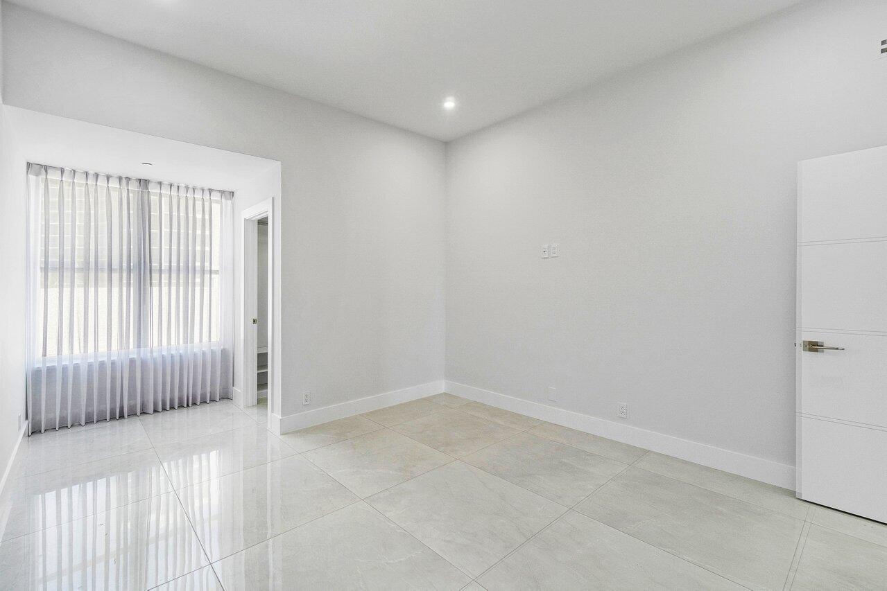 BRAEMAR ISLE - Residential