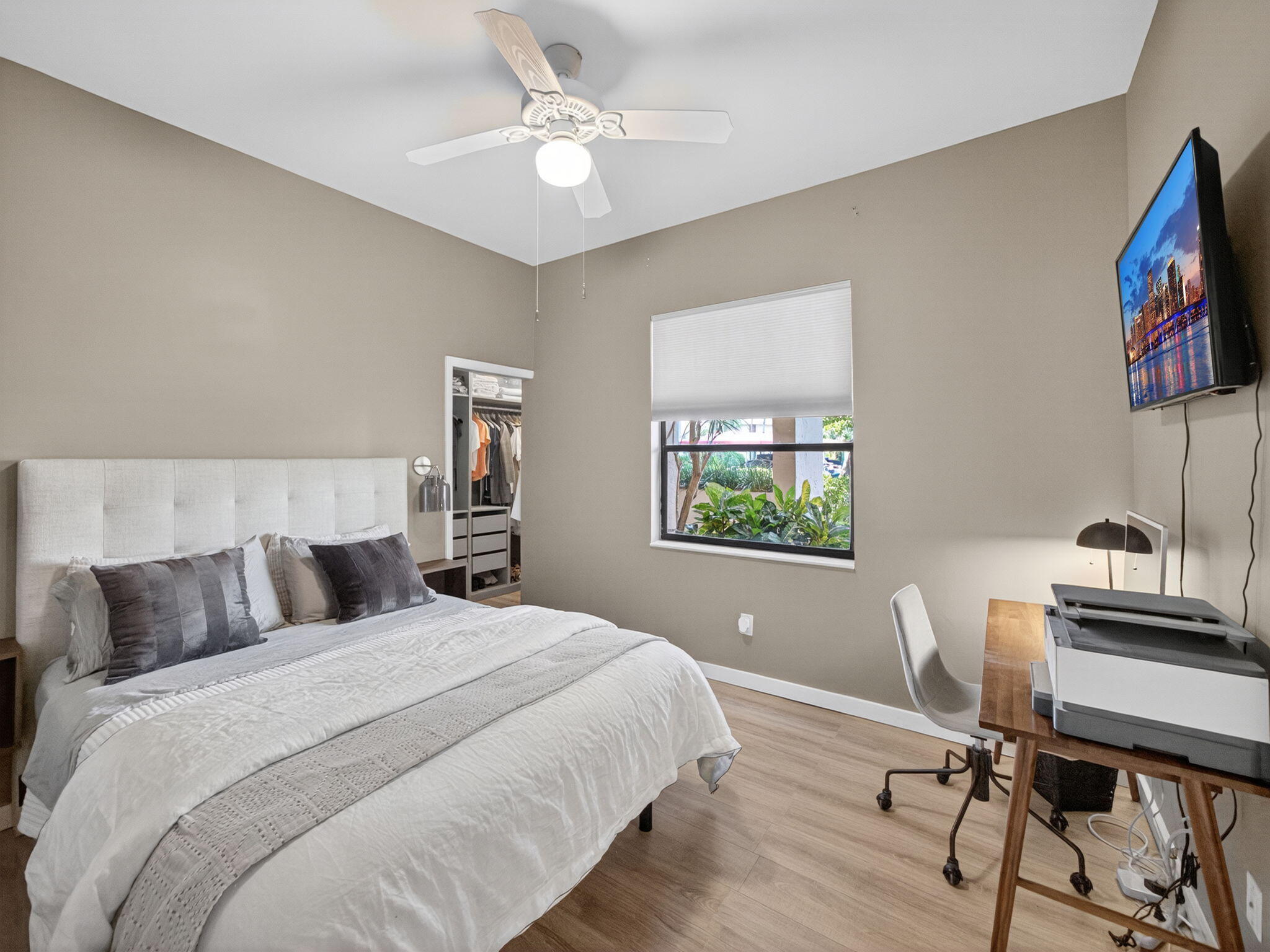 LA PAZ AT BOCA POINTE - Residential