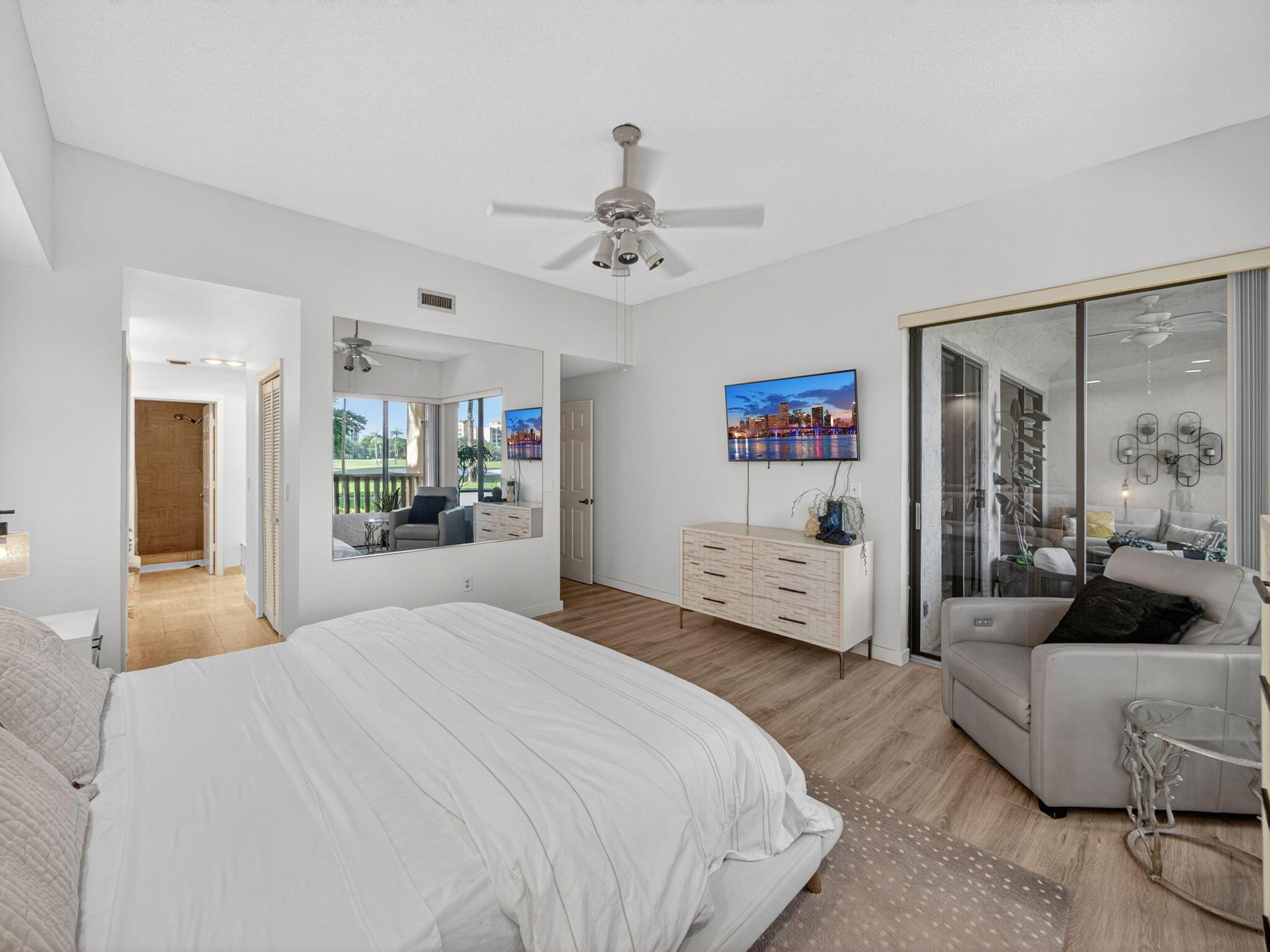 LA PAZ AT BOCA POINTE - Residential