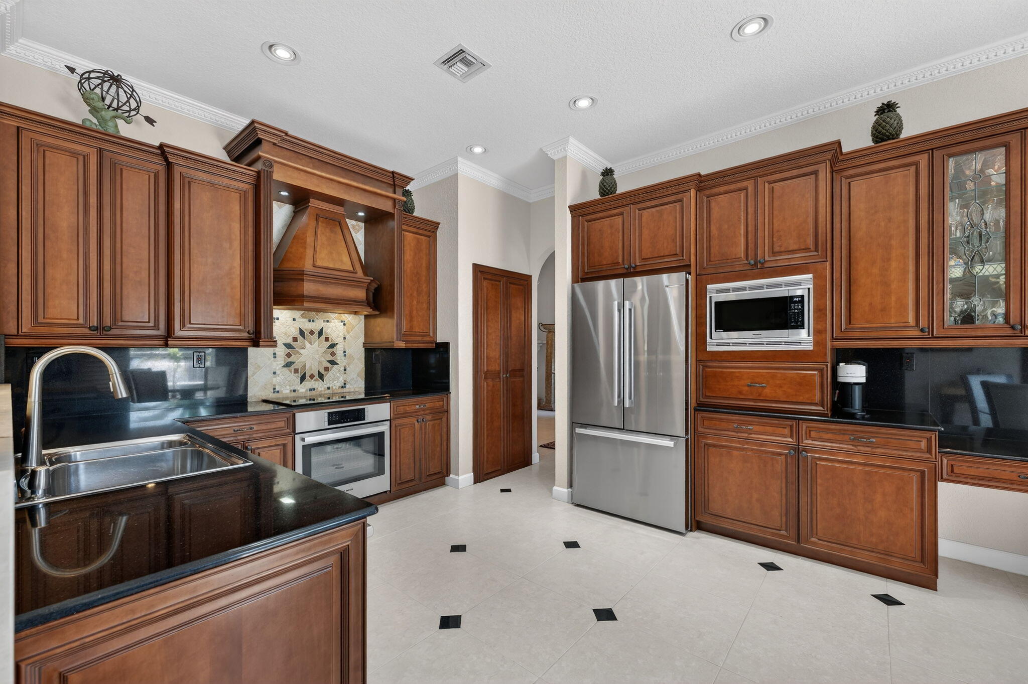 WYNDHAM LAKES WEST - Residential