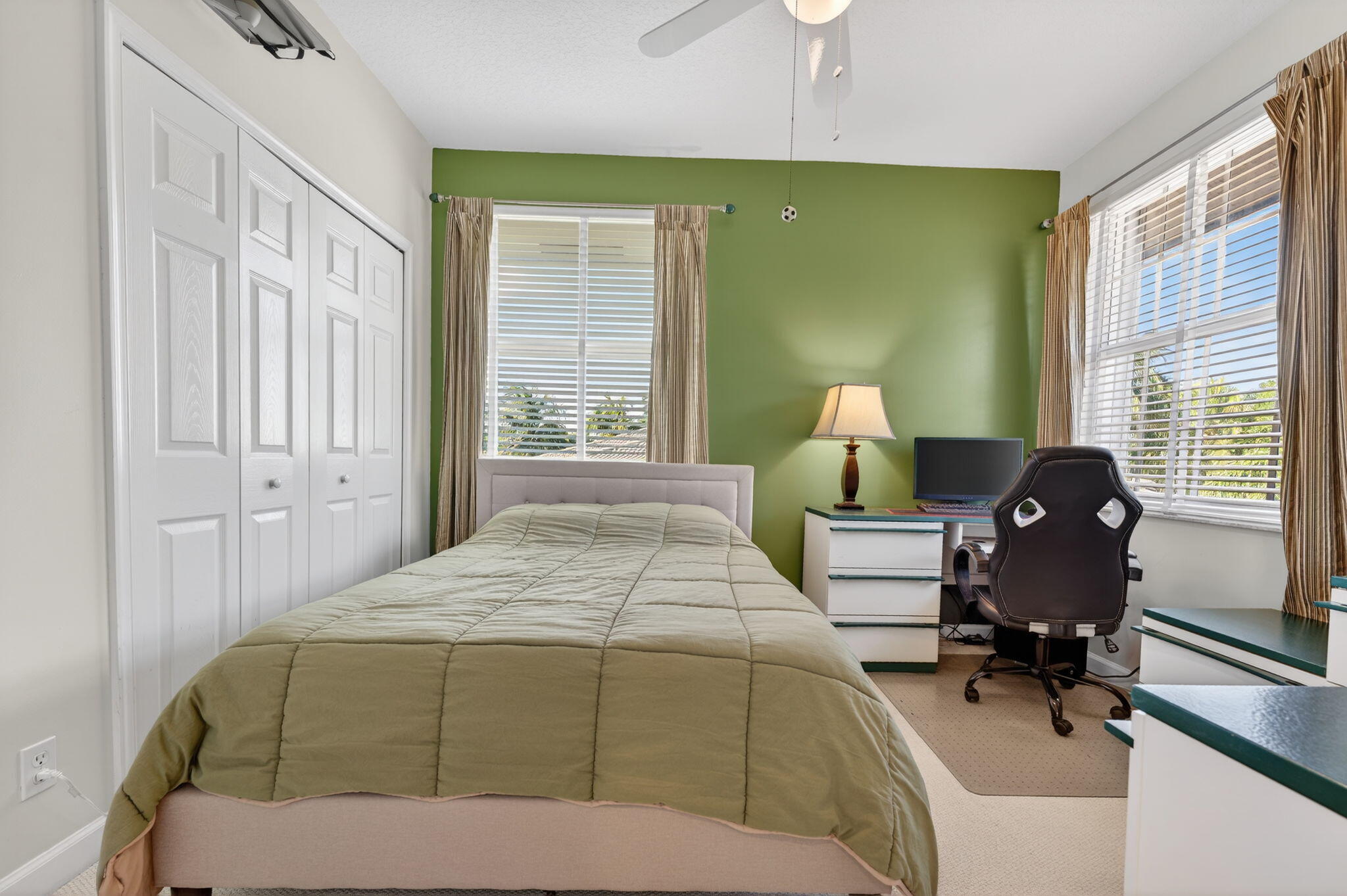 WYNDHAM LAKES WEST - Residential