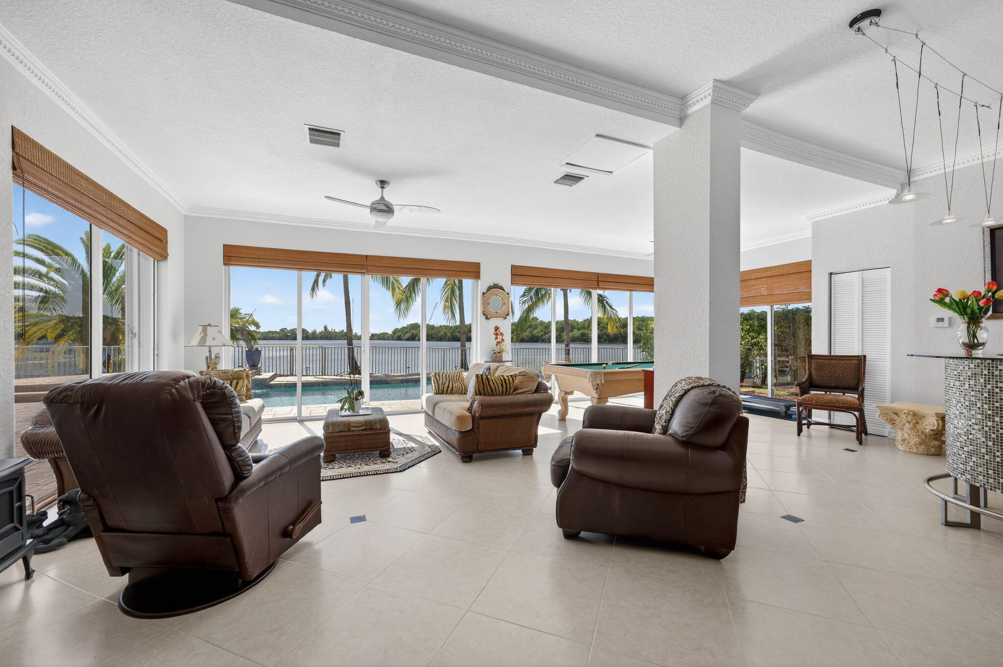 WYNDHAM LAKES WEST - Residential