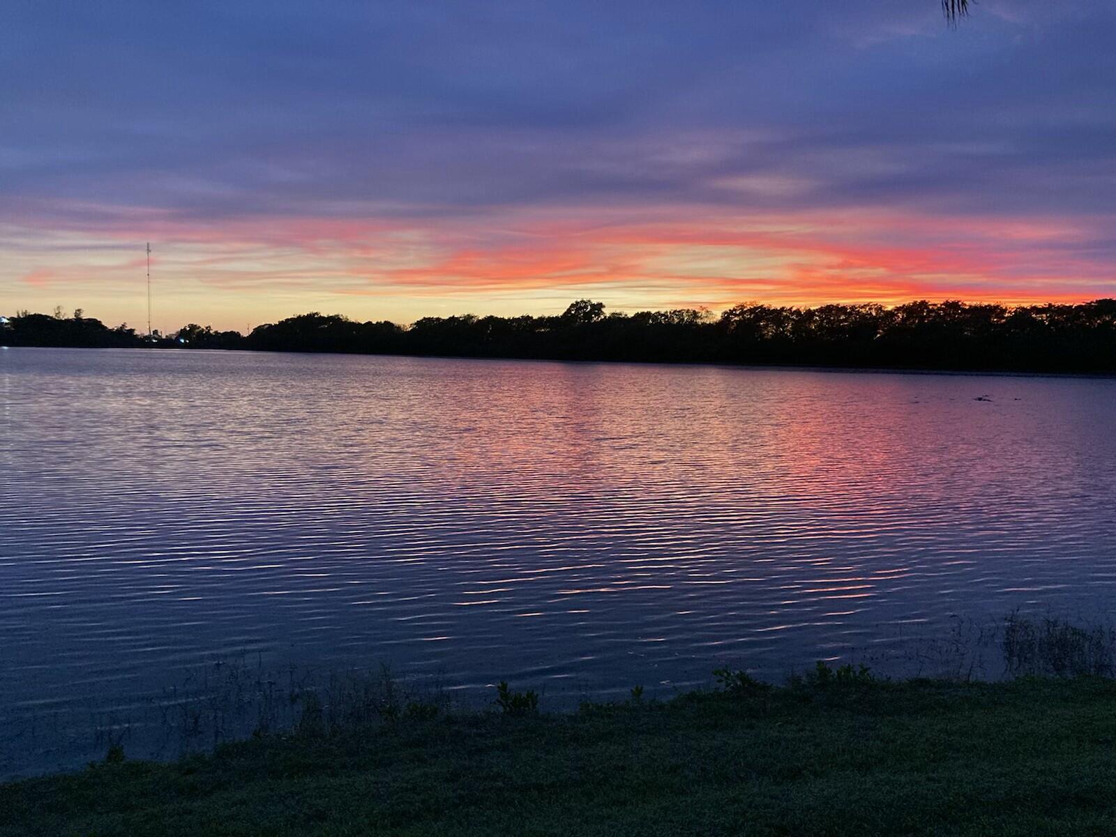 WYNDHAM LAKES WEST - Residential