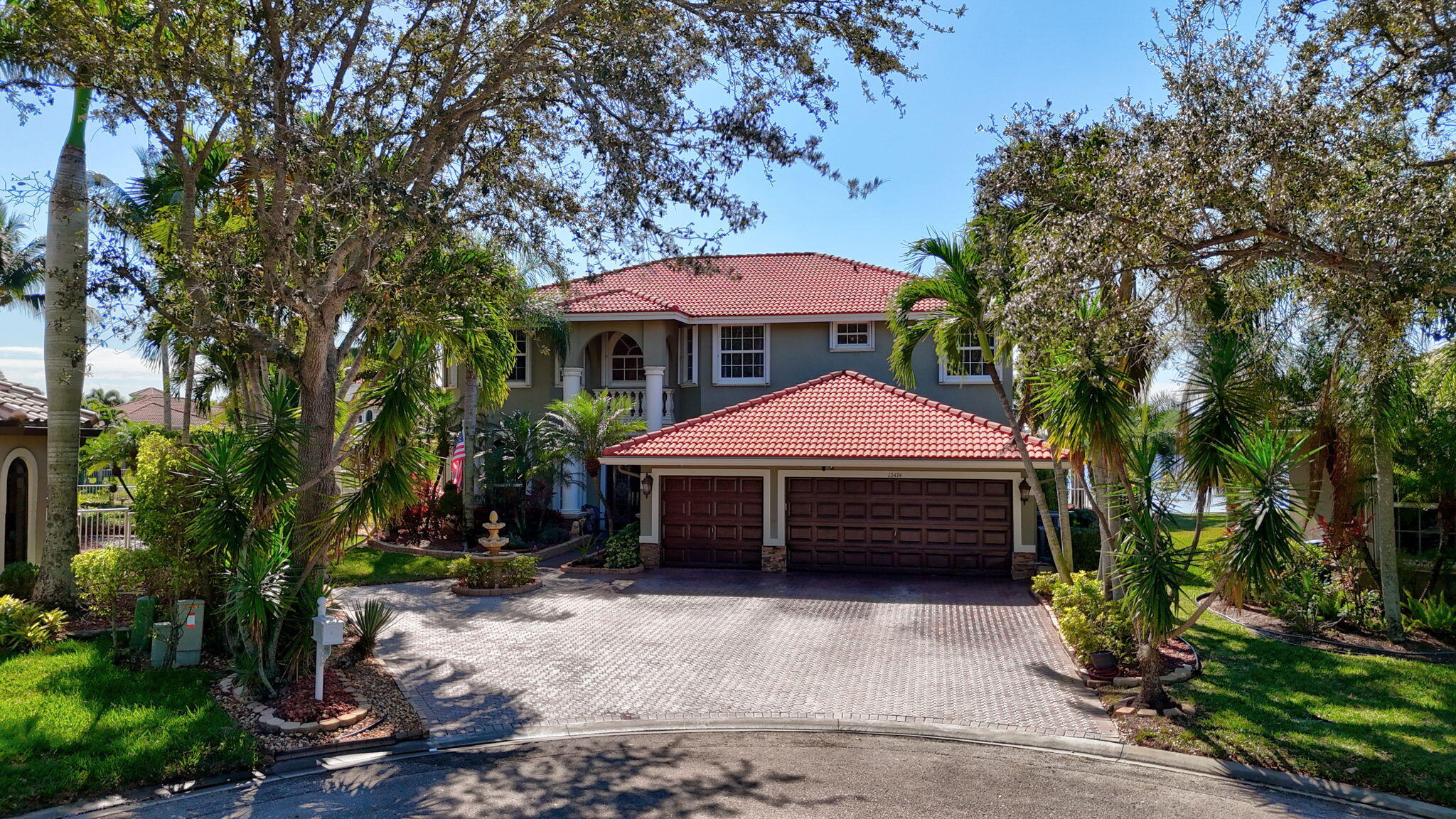 WYNDHAM LAKES WEST - Residential