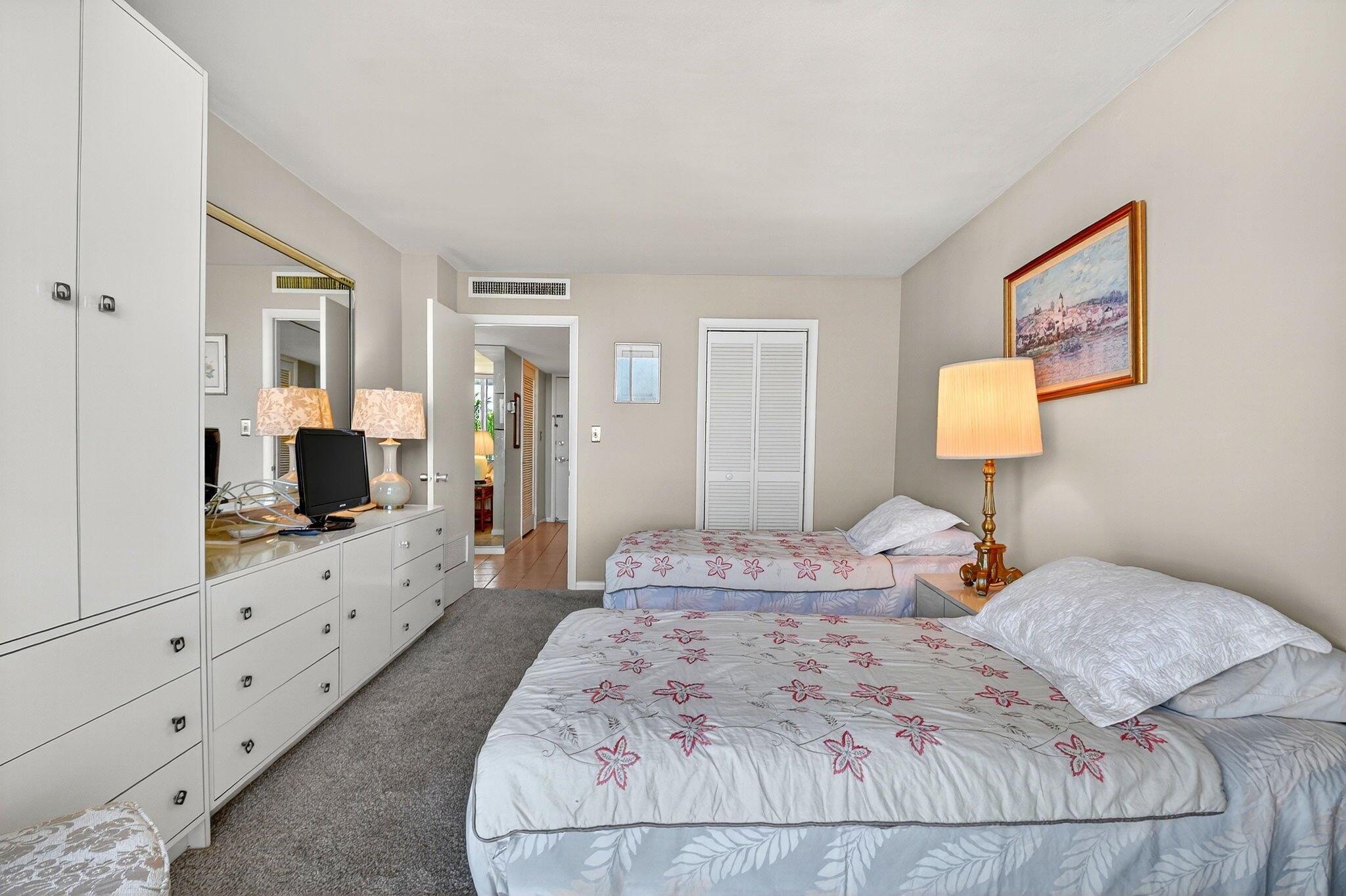 President Palm Beach Cond - Residential Lease