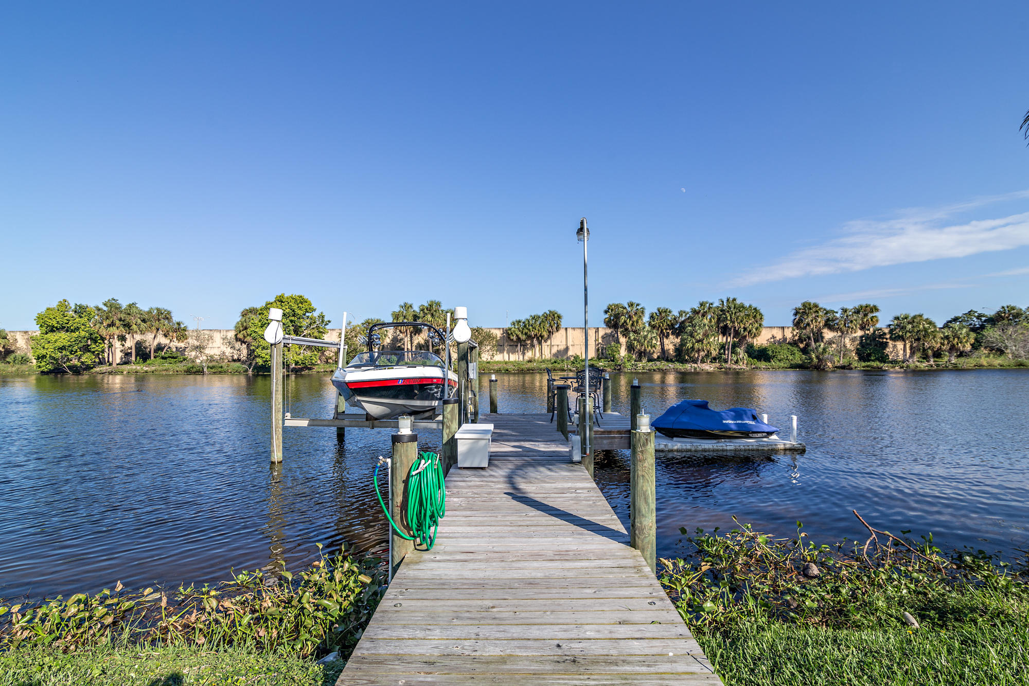 LAKE CLARKE ISLE - Residential