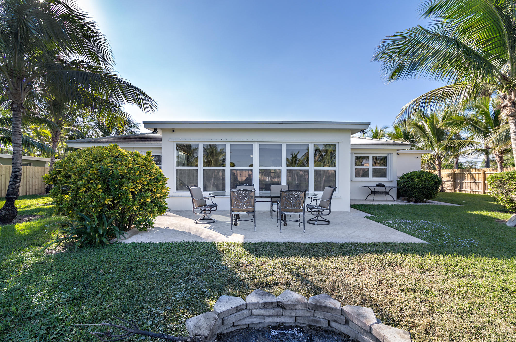 LAKE CLARKE ISLE - Residential