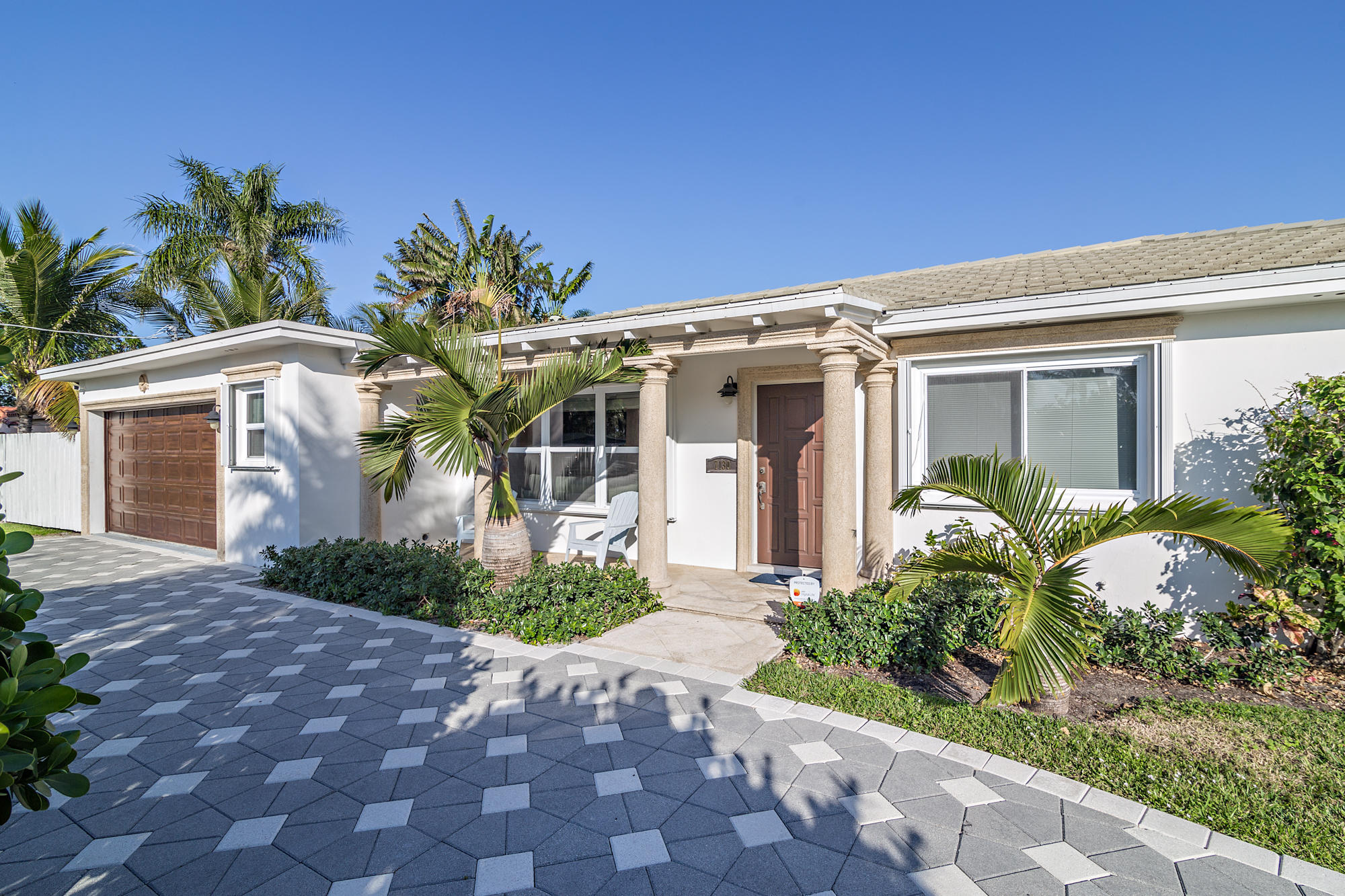 LAKE CLARKE ISLE - Residential