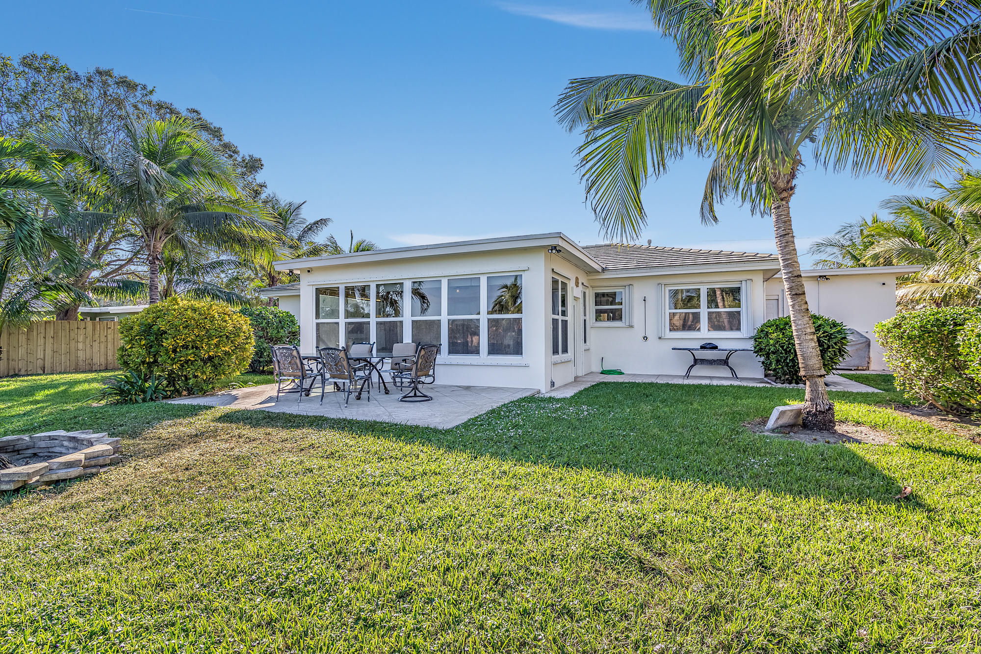 LAKE CLARKE ISLE - Residential