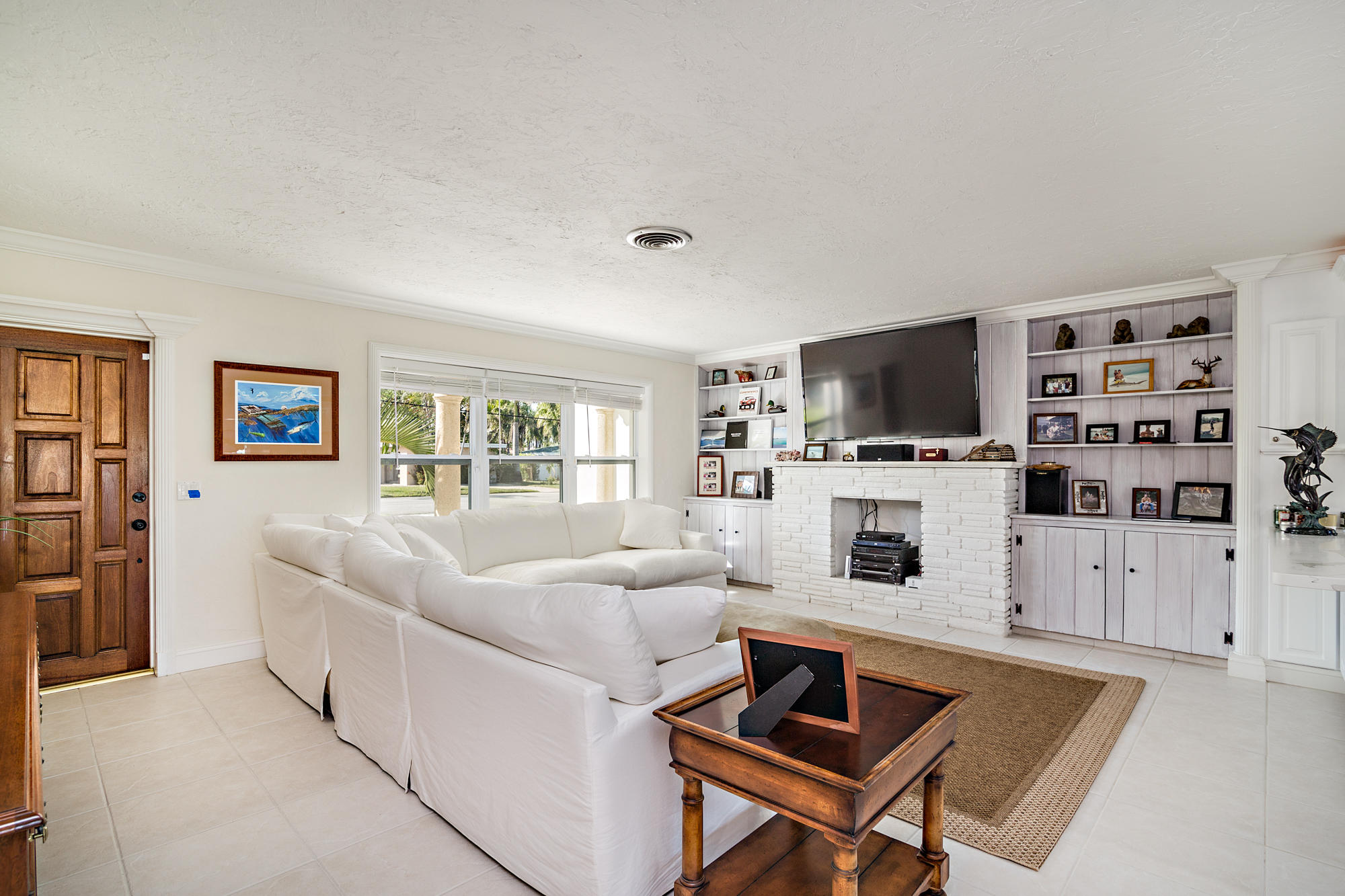 LAKE CLARKE ISLE - Residential