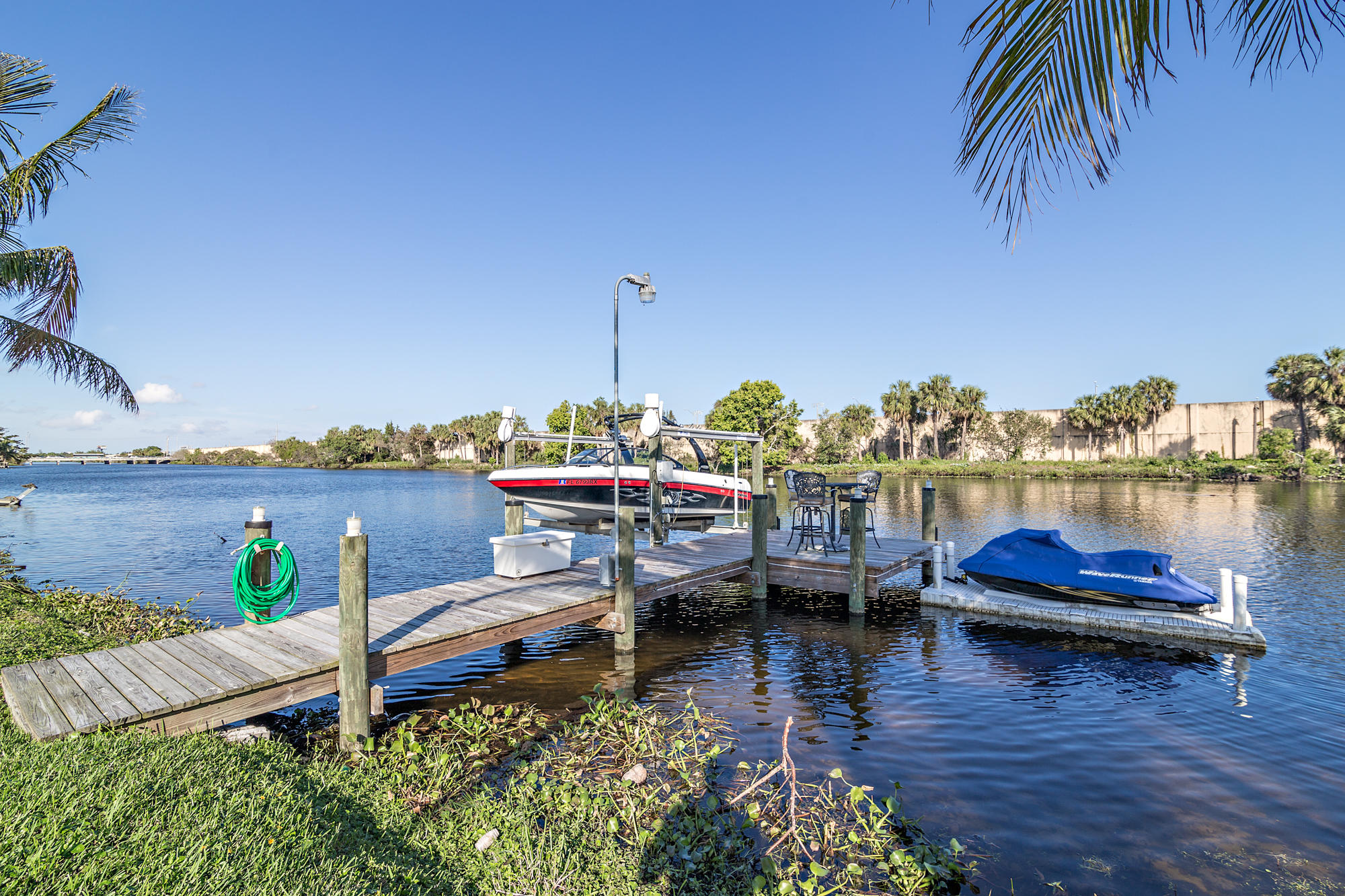 LAKE CLARKE ISLE - Residential