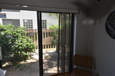 Tiny photo for 2 SOUTHPORT Lane #C, Boynton Beach, FL 33436 (MLS # B26054268)