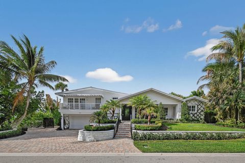 Photo of 209 Treasure Place, Jupiter Inlet Colony, FL 33469 (MLS # B26013504)
