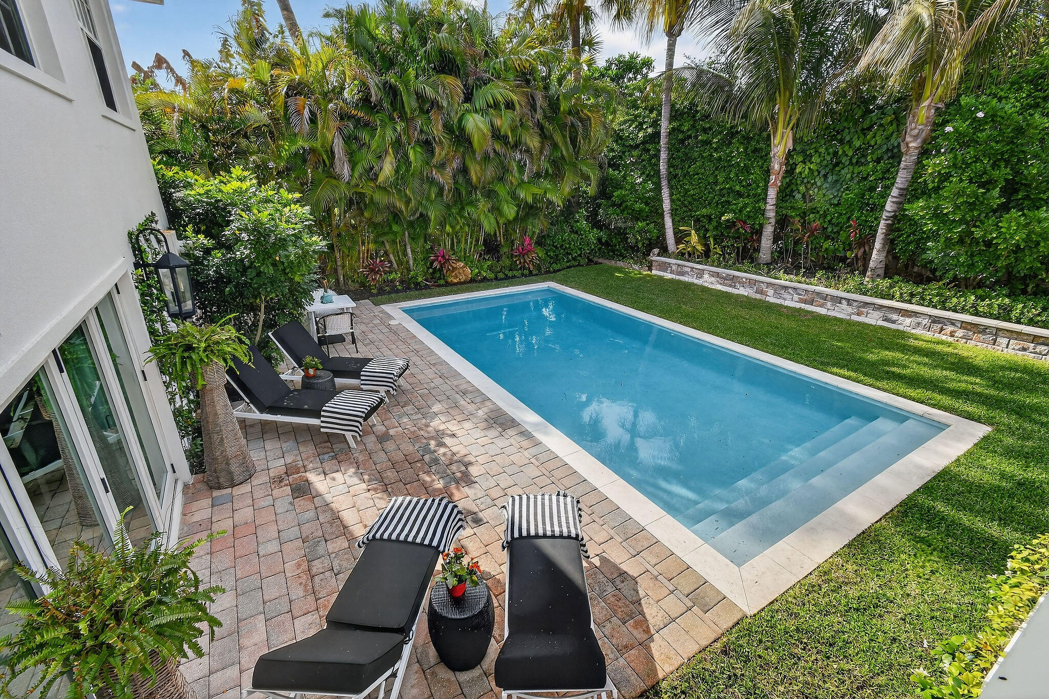 JUPITER INLET BEACH COLONY - Residential