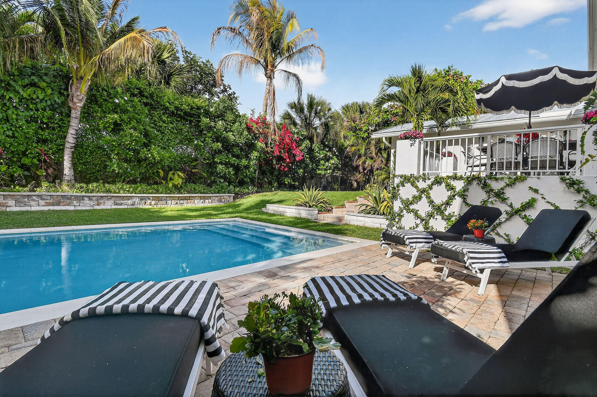 JUPITER INLET BEACH COLONY - Residential