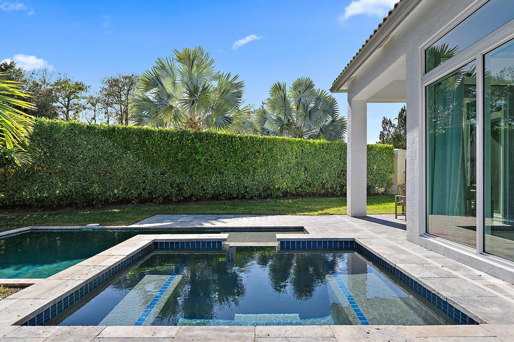 EAGLES LANDING OF P B POL - Residential Lease
