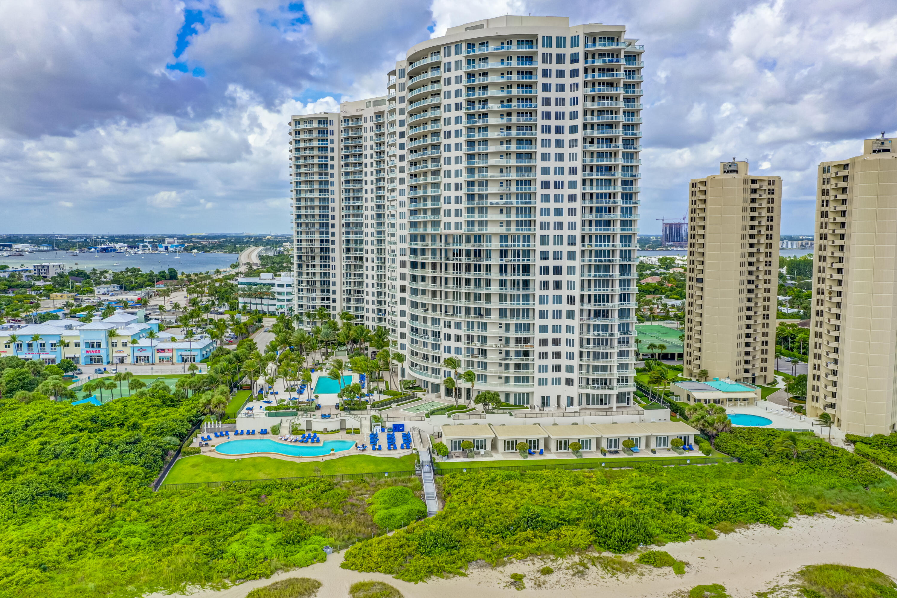 2700 NORTH OCEAN CONDO - Residential