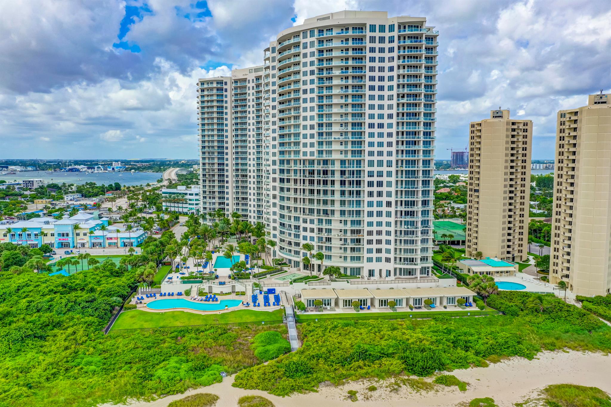 2700 NORTH OCEAN CONDO - Residential