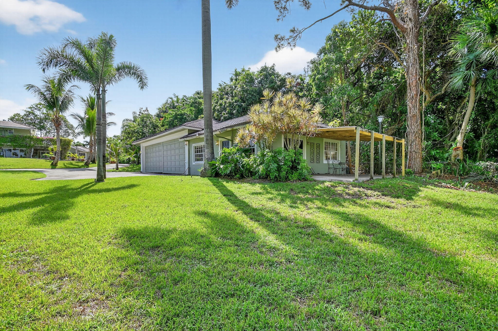 6225 Pine Drive Cottage
