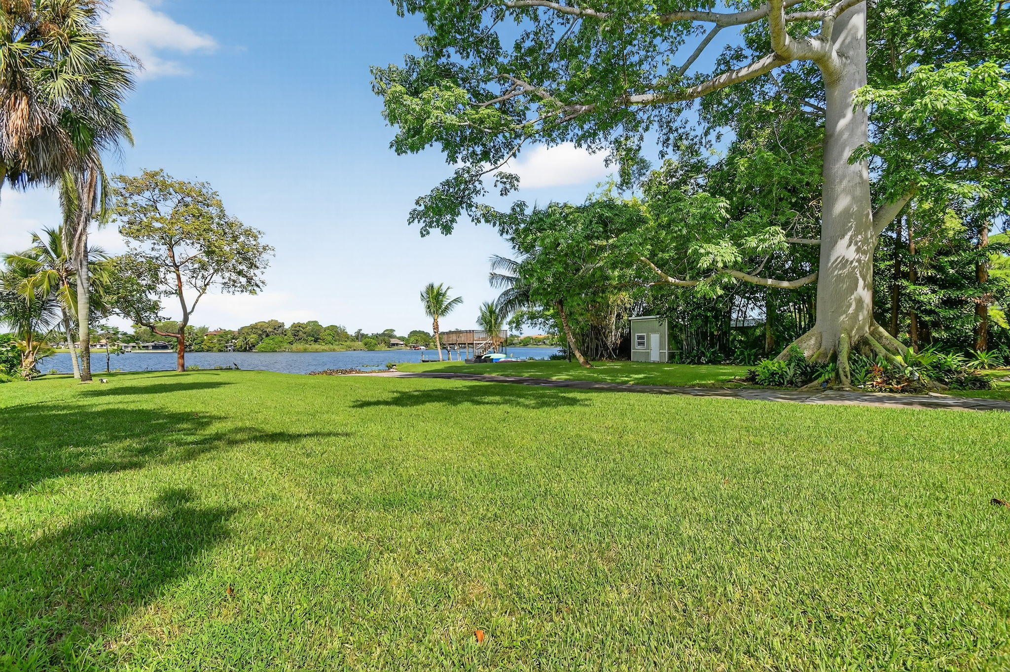 6225 Pine Drive Cottage