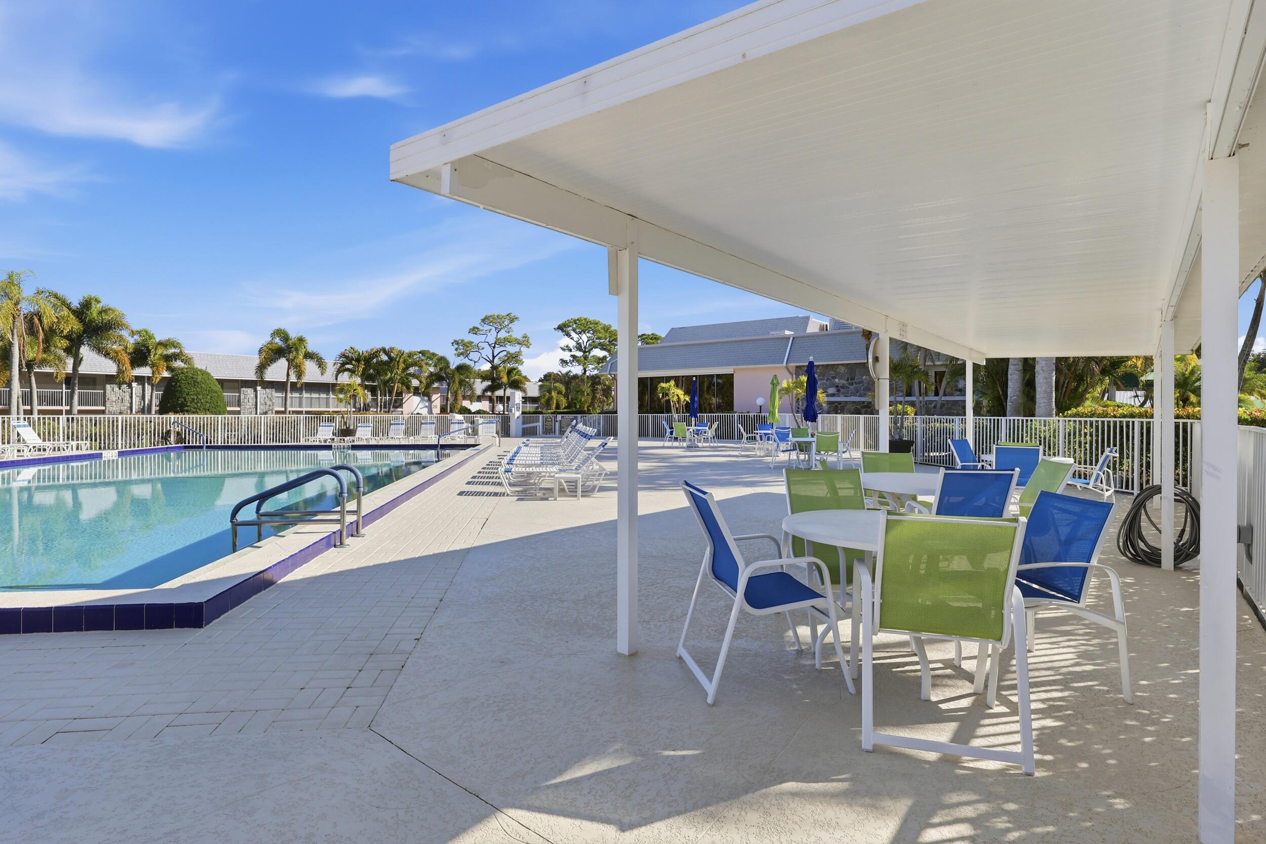 LITTLE CLUB CONDO - Residential