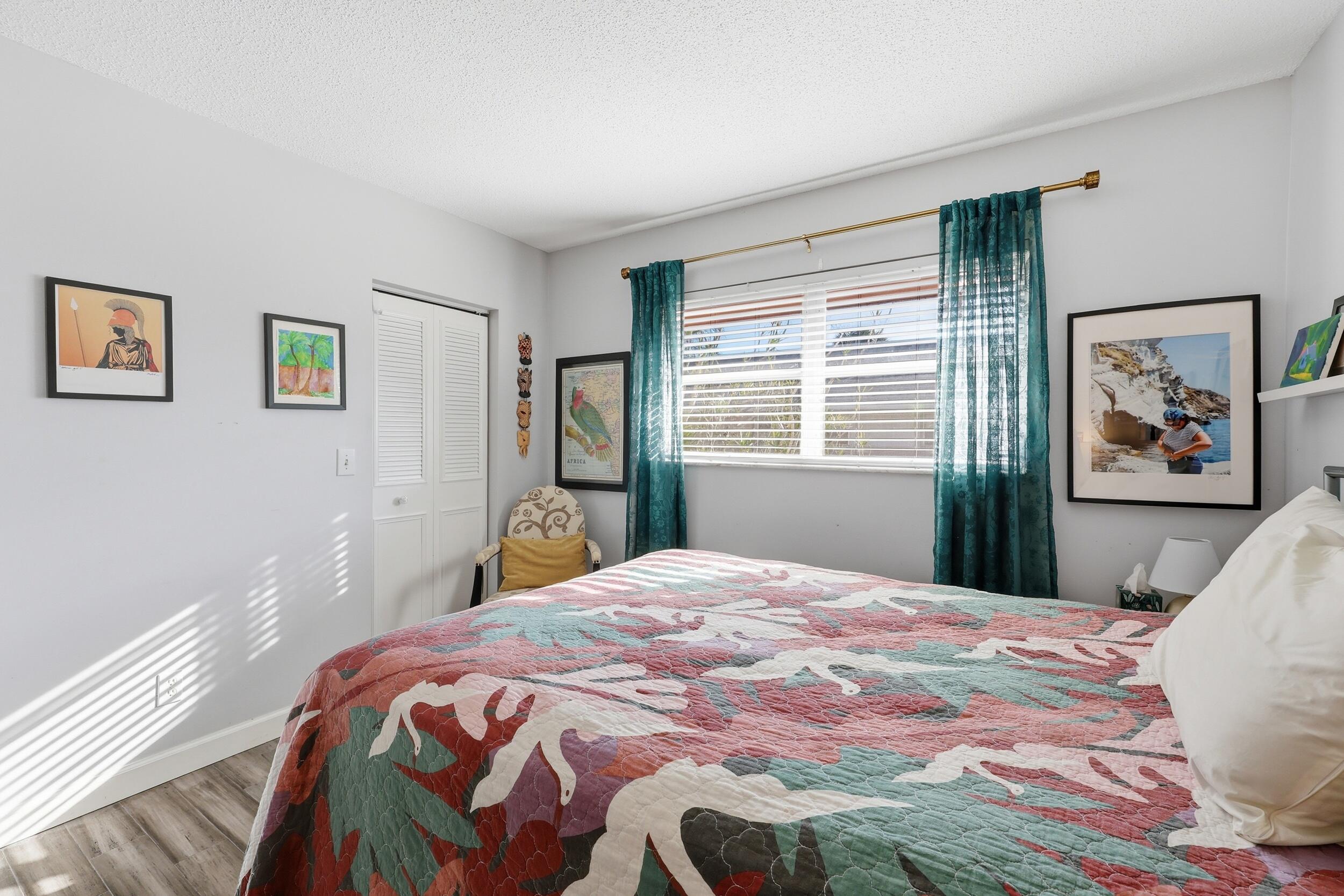 LITTLE CLUB CONDO - Residential