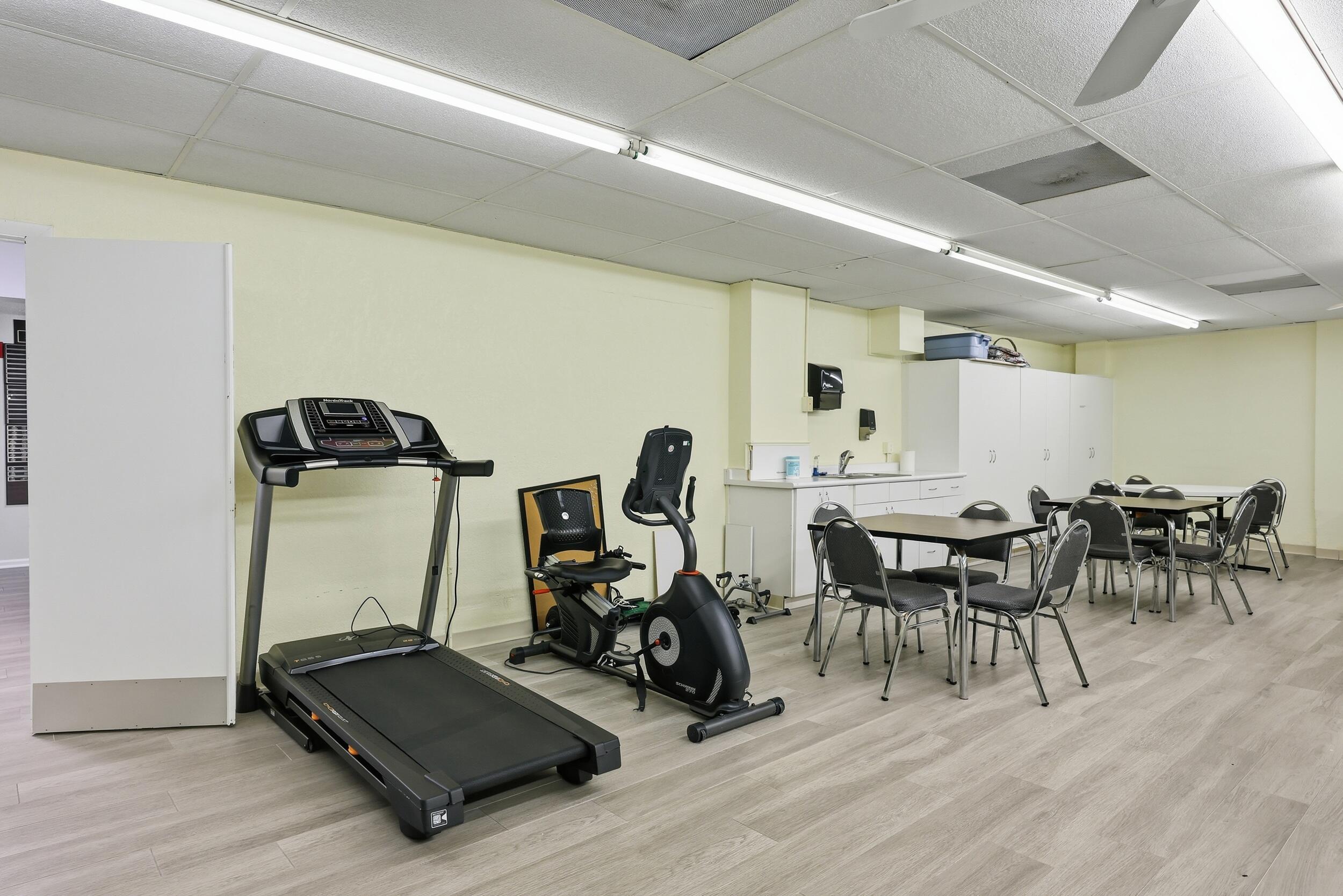 LITTLE CLUB CONDO - Residential