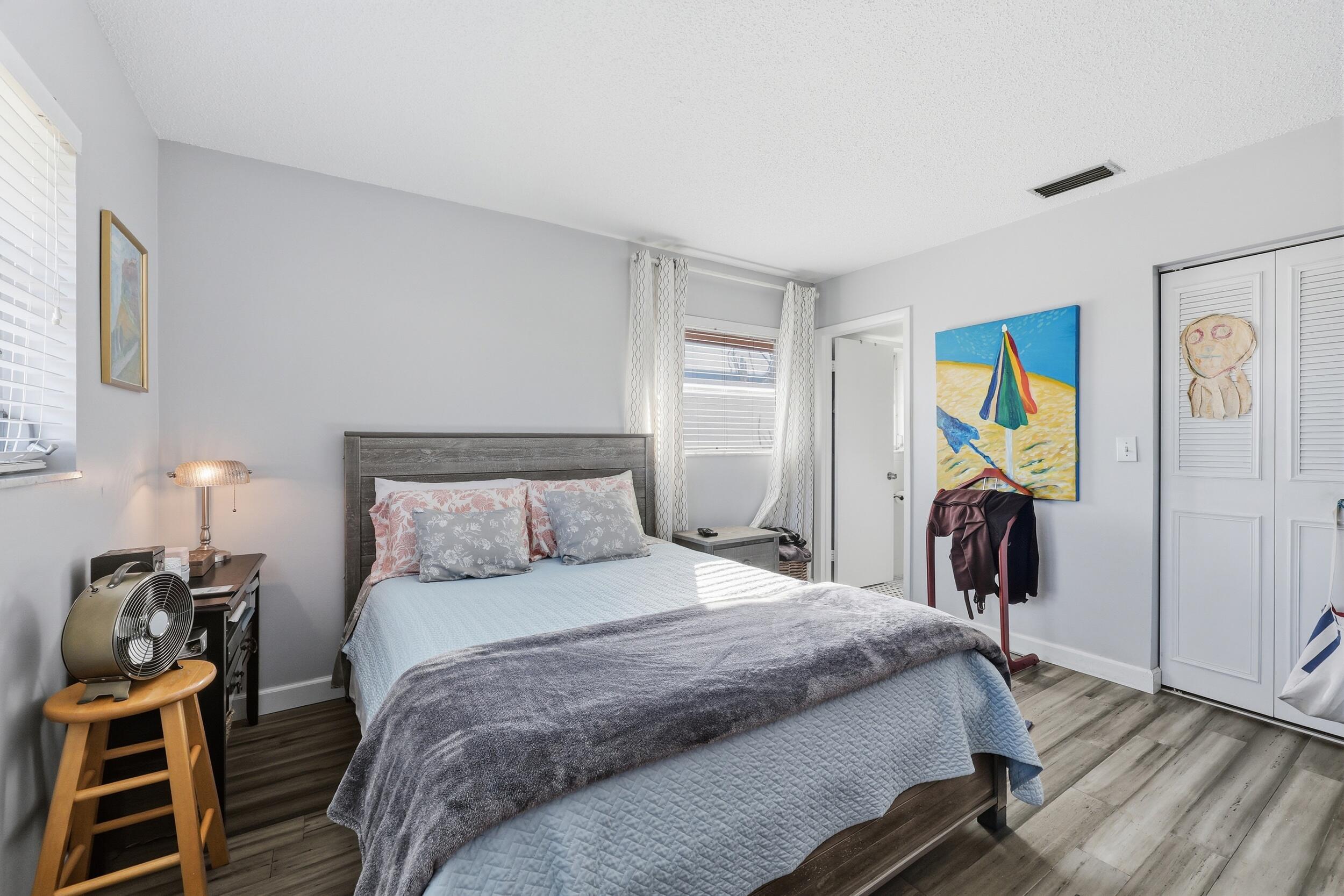 LITTLE CLUB CONDO - Residential