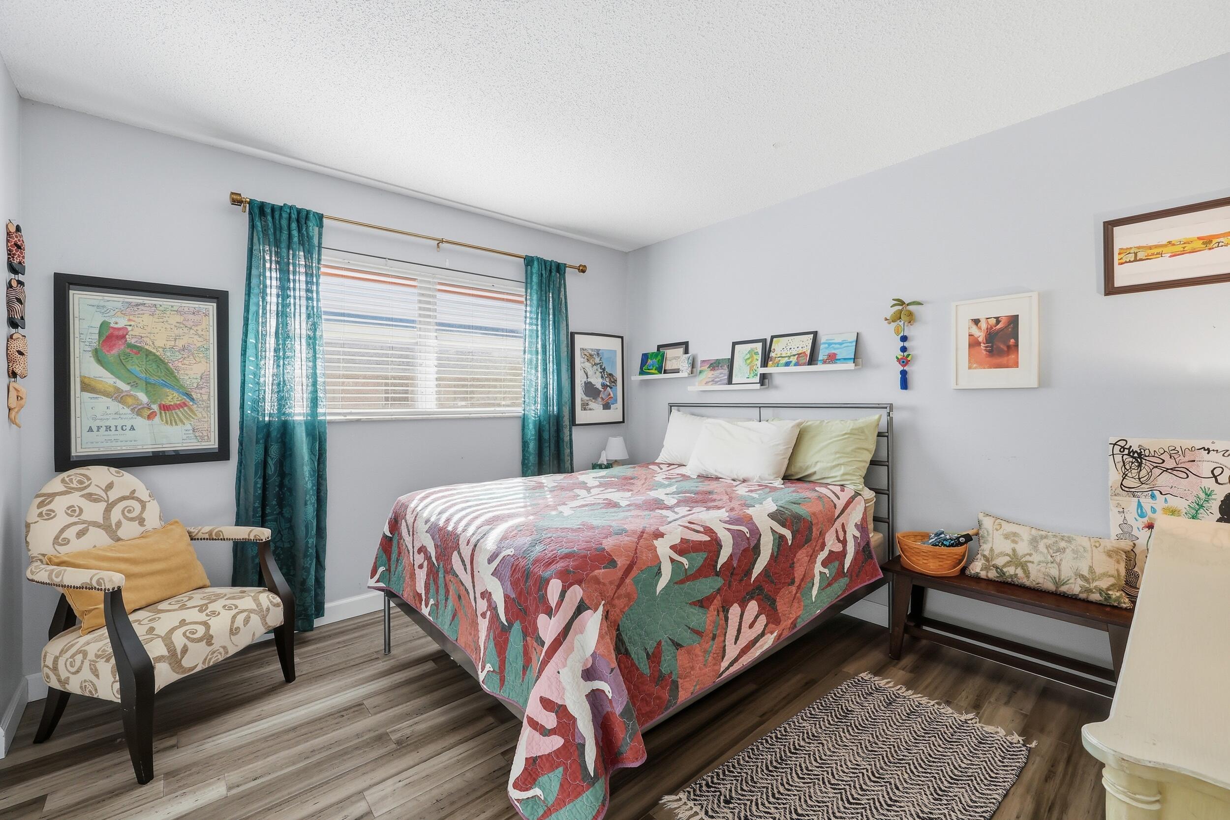 LITTLE CLUB CONDO - Residential