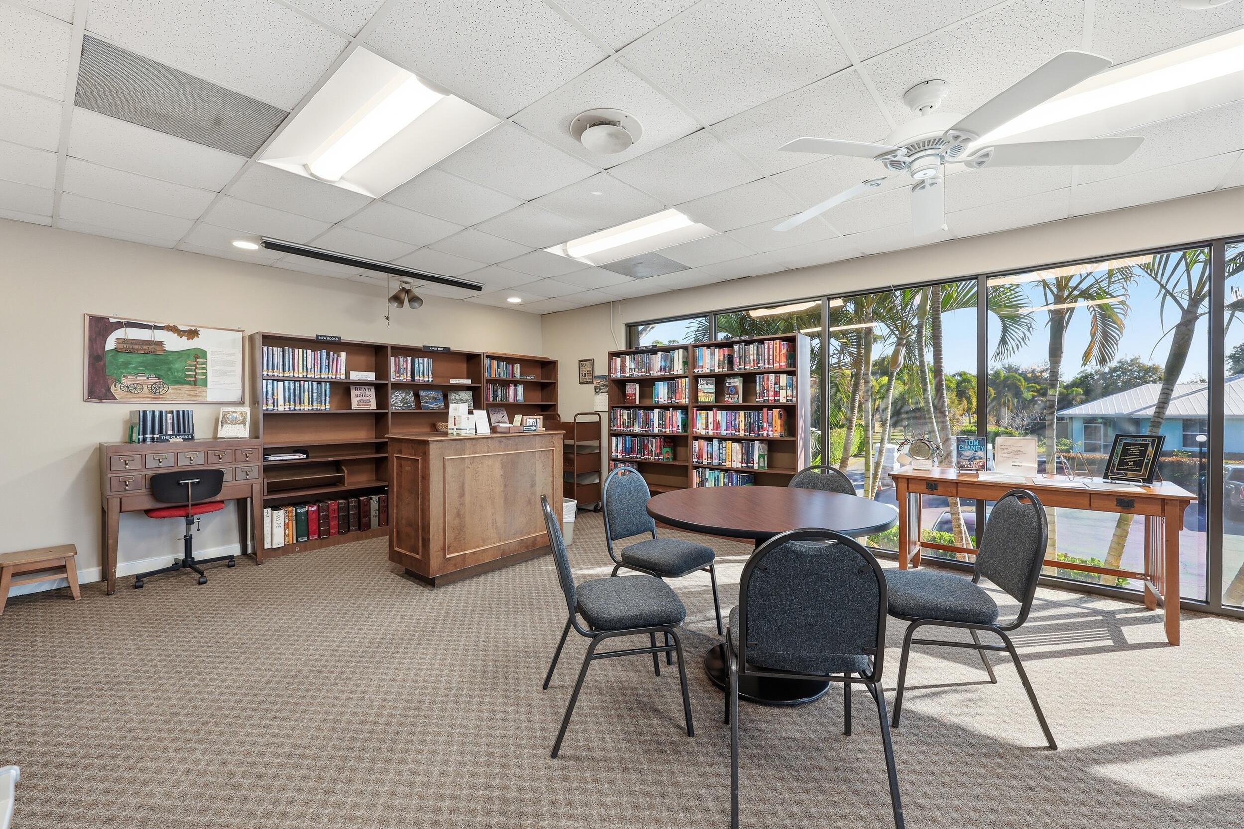 LITTLE CLUB CONDO - Residential