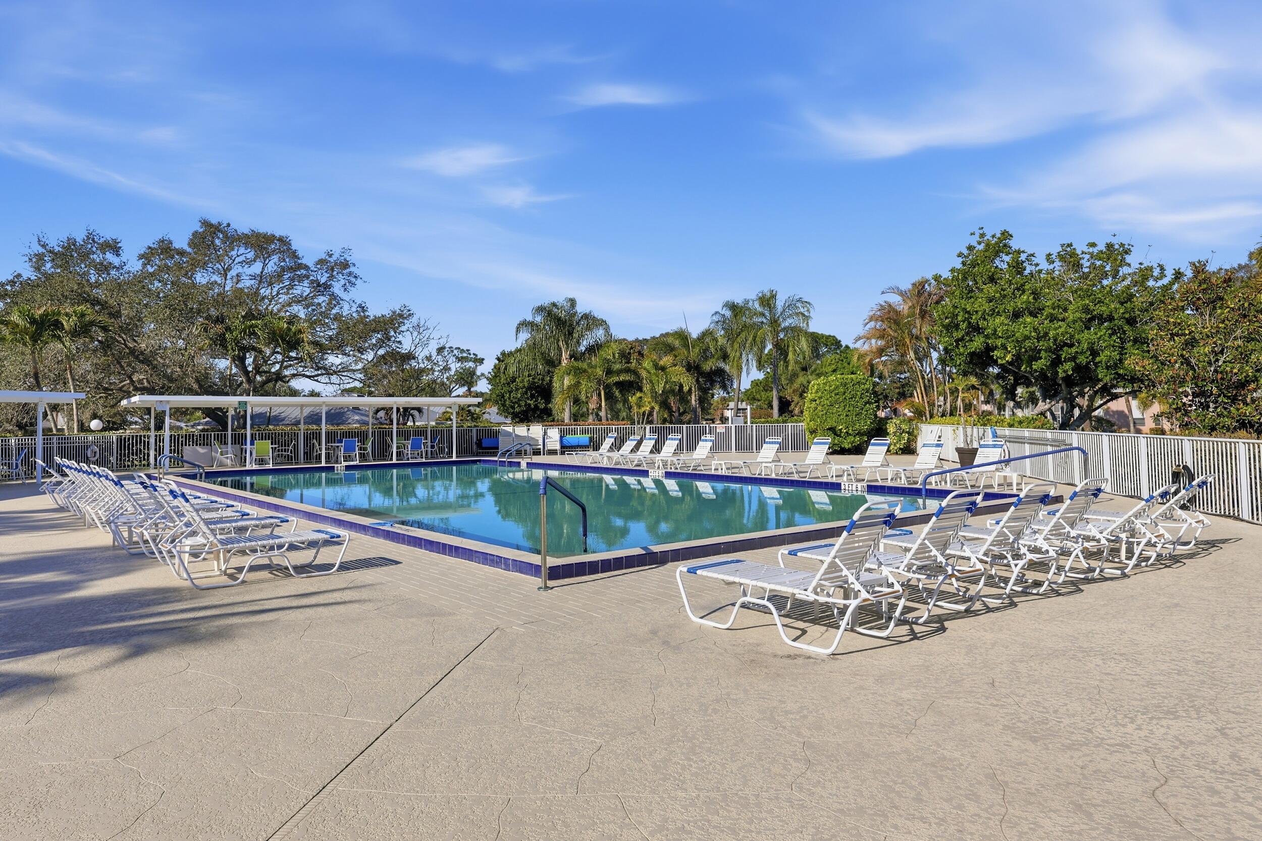 LITTLE CLUB CONDO - Residential