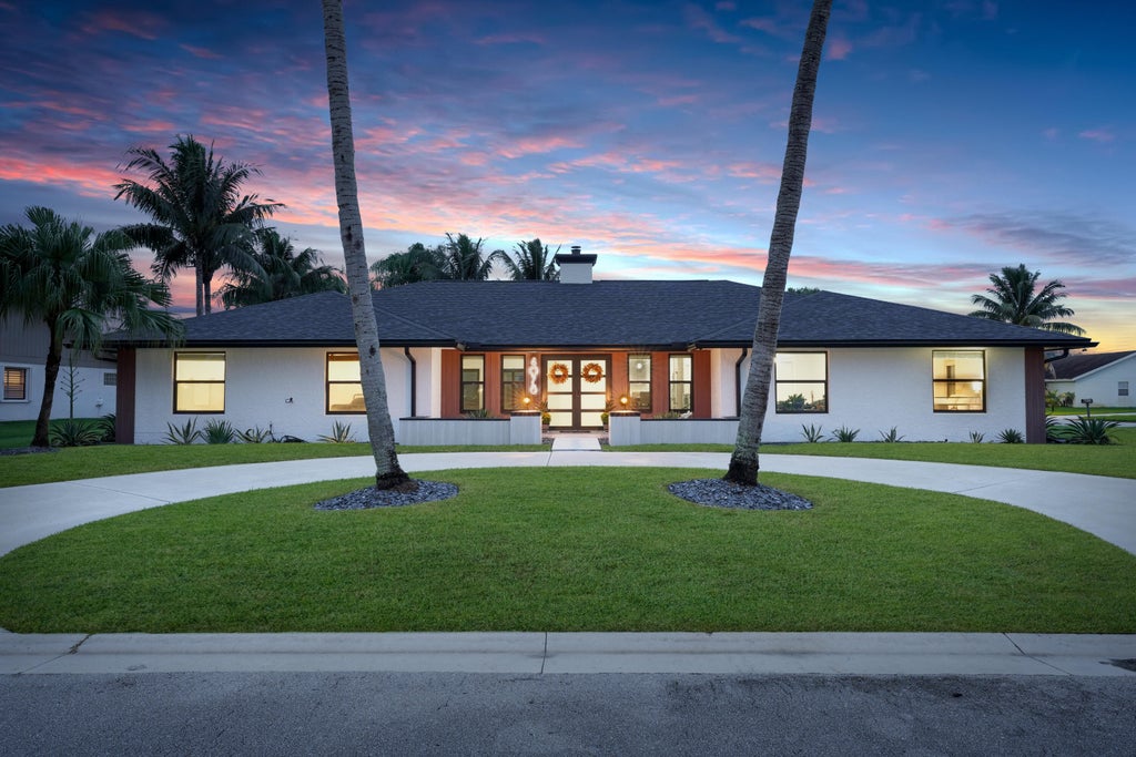 Photo of 4078 Alpinia Court S, Boynton Beach, FL 33436 (MLS # B26083988)