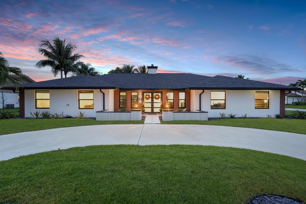 Photo of 4078 Alpinia Court S, Boynton Beach, FL 33436 (MLS # B26083988)
