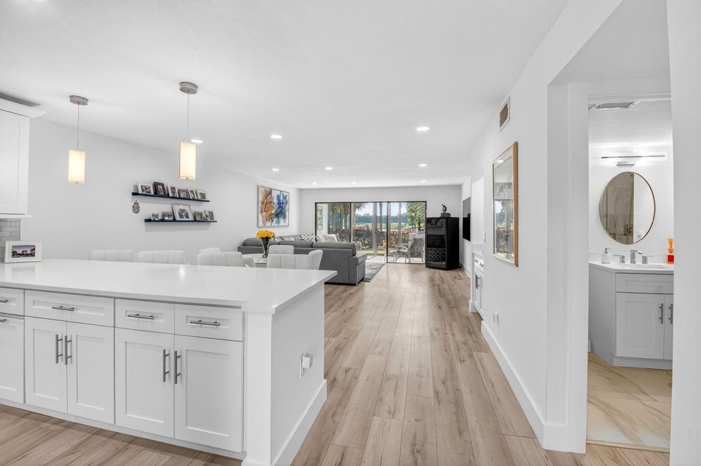 Photo of 18 Westgate Lane #E, Boynton Beach, FL 33436 (MLS # R11149558)