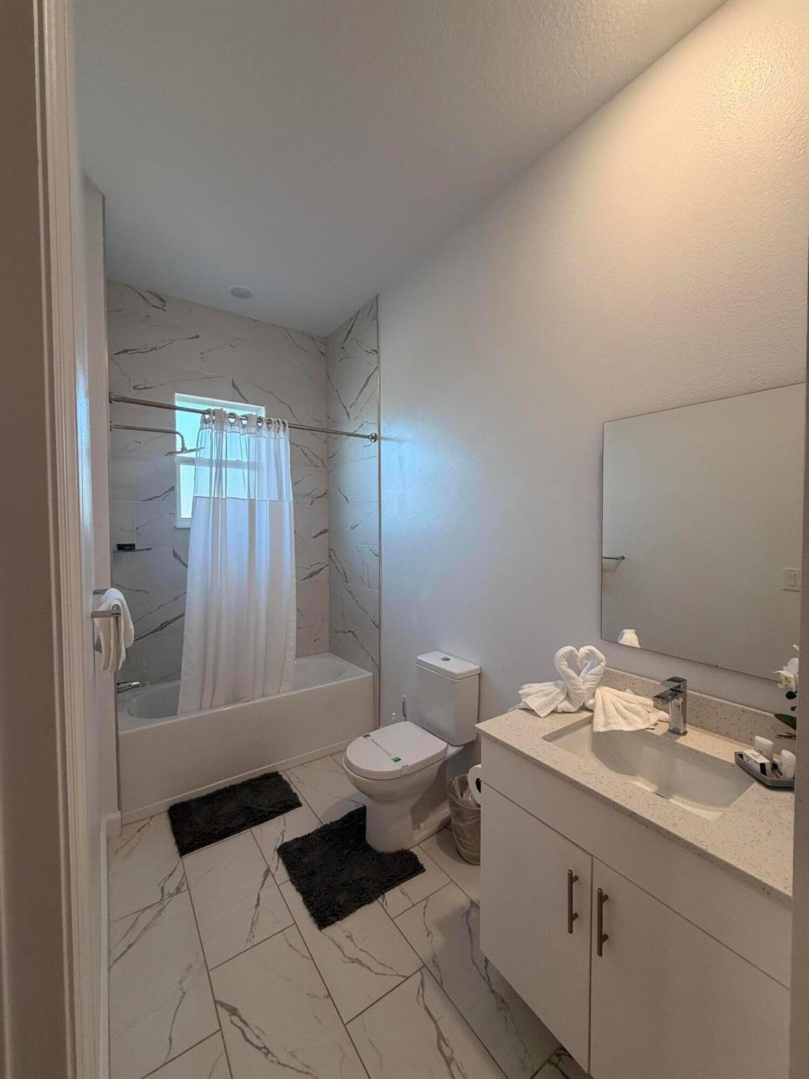 THE AZUR RESORT - Residential Income