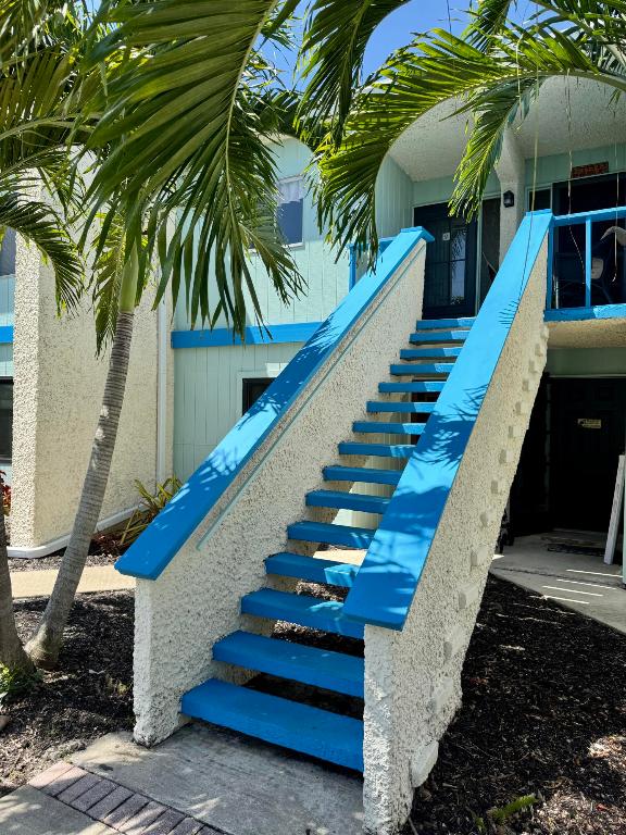 BEACON 21 CONDO - Residential