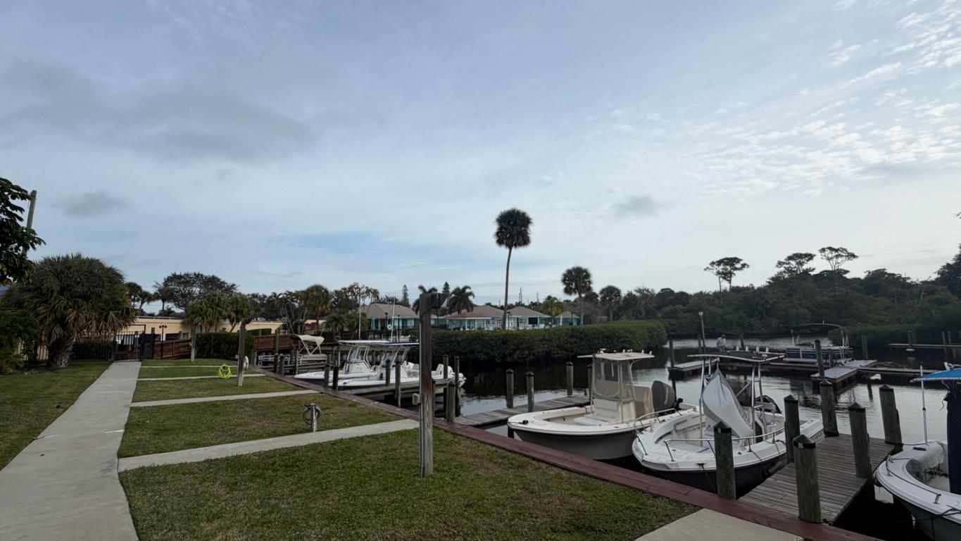 BEACON 21 CONDO - Residential