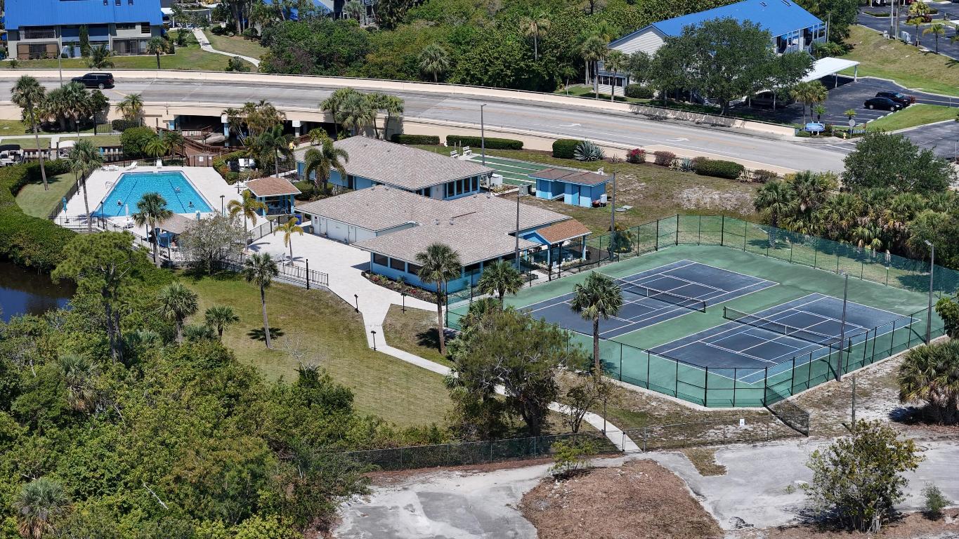 BEACON 21 CONDO - Residential