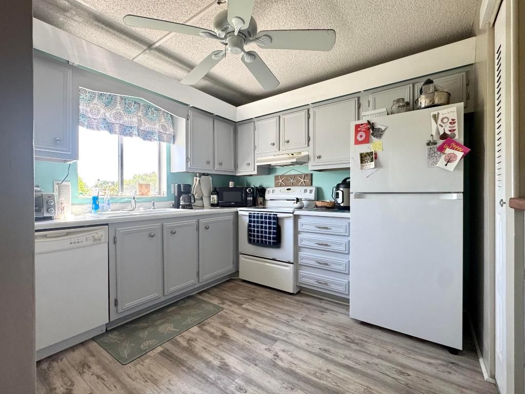 Photo of 1560 NE 12th Terrace #D9, Jensen Beach, FL 34957 (MLS # R11092403)