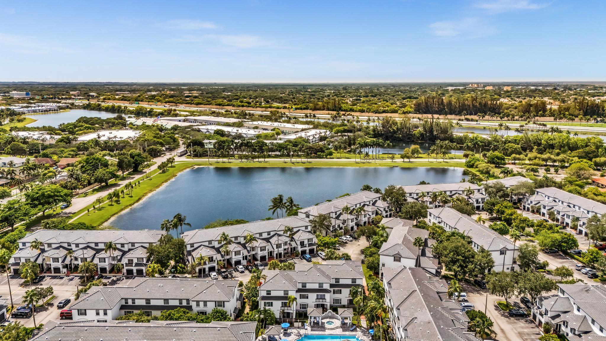 VILLAS DE TUSCANY CONDO - Residential Lease