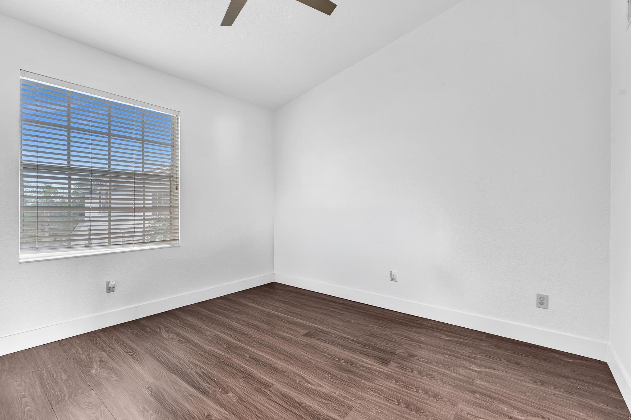 VILLAS DE TUSCANY CONDO - Residential Lease